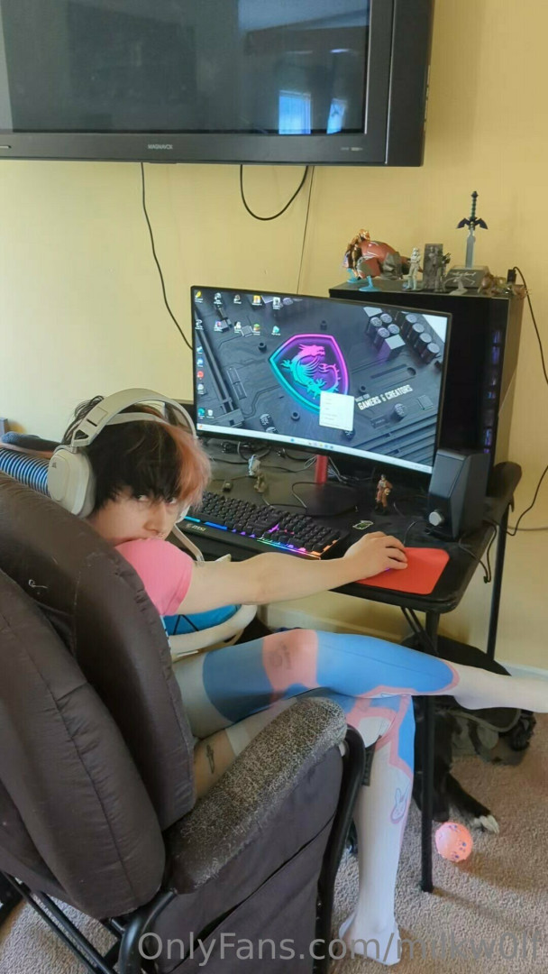 Photo by milkw0lf published on July 7,2023 11:29:46 - BestThots