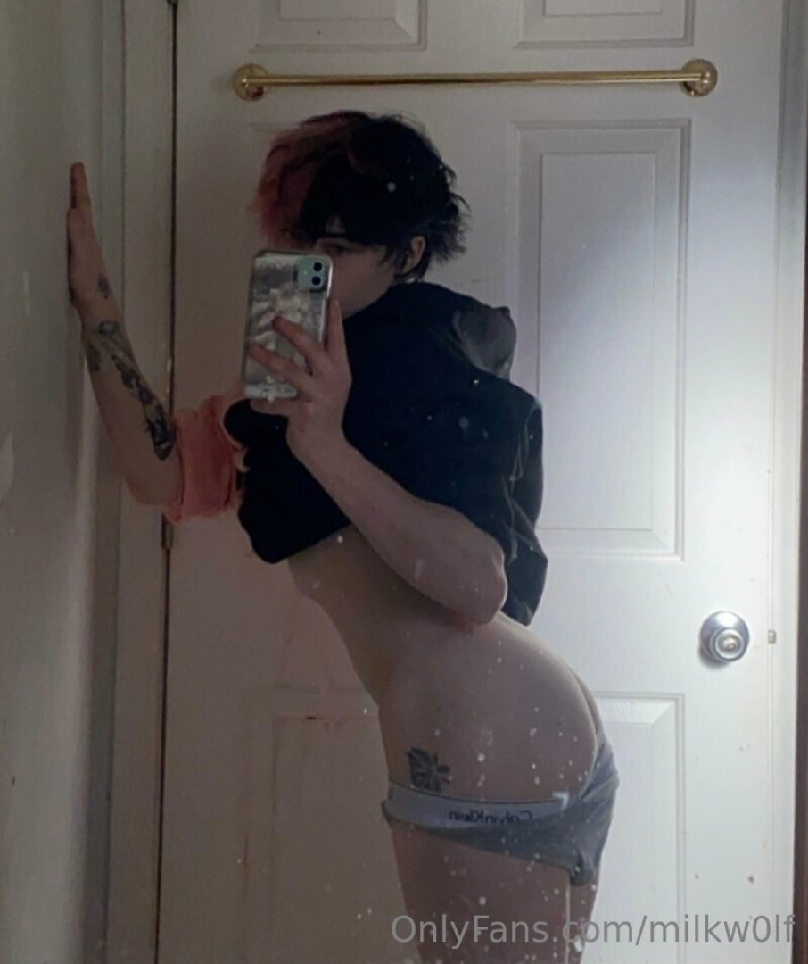 Photo by milkw0lf published on July 7,2023 11:30:15 - BestThots