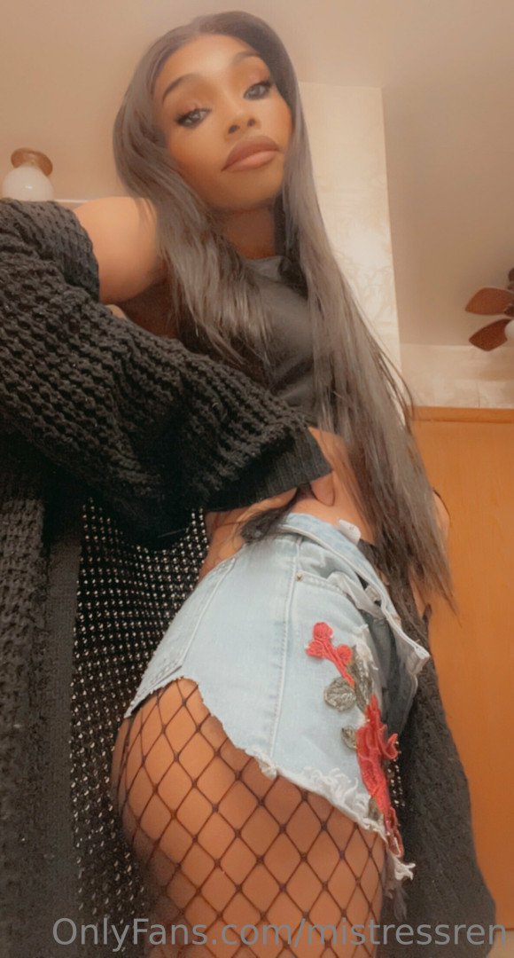 Photo by mistressren published on May 20,2023 20:42:39 - BestThots