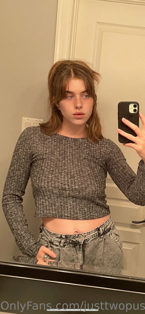 Photo by justtwopussies published on May 24,2023 12:53:17 - BestThots