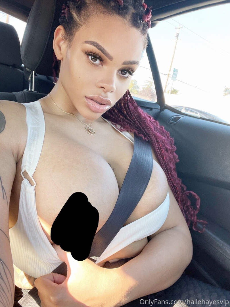 Photo by hallehayesvip published on August 30,2023 05:52:33 - BestThots