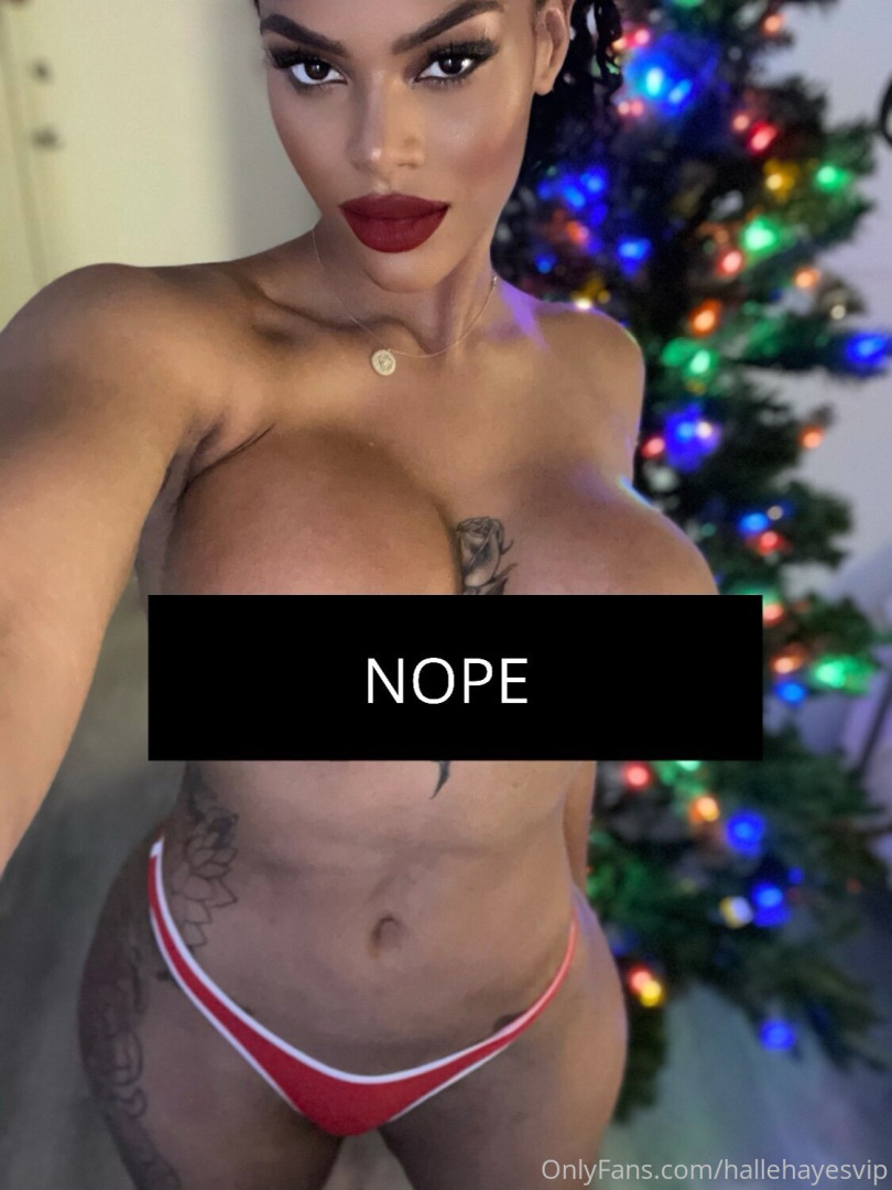 Photo by hallehayesvip published on August 30,2023 07:20:52 - BestThots