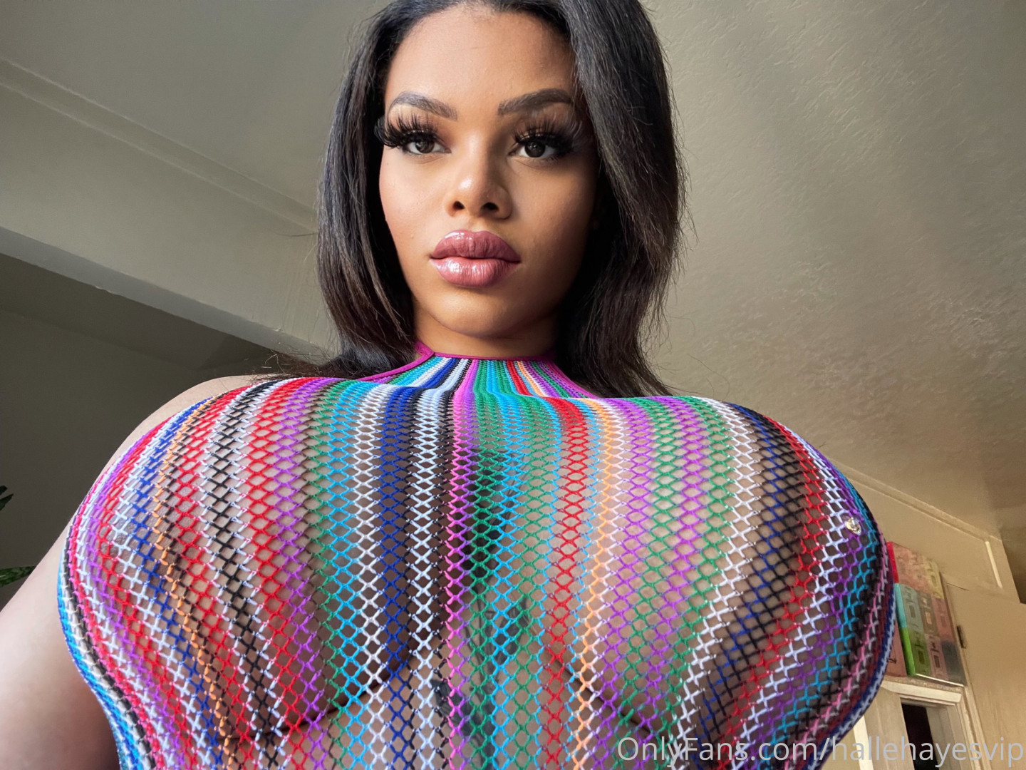 Photo by hallehayesvip published on August 30,2023 10:34:51 - BestThots