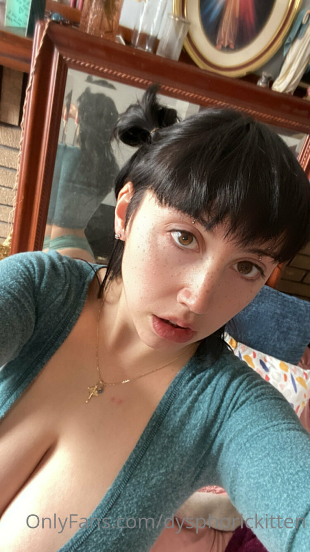 Photo by dysphorickitten published on May 28,2023 00:59:35 - BestThots
