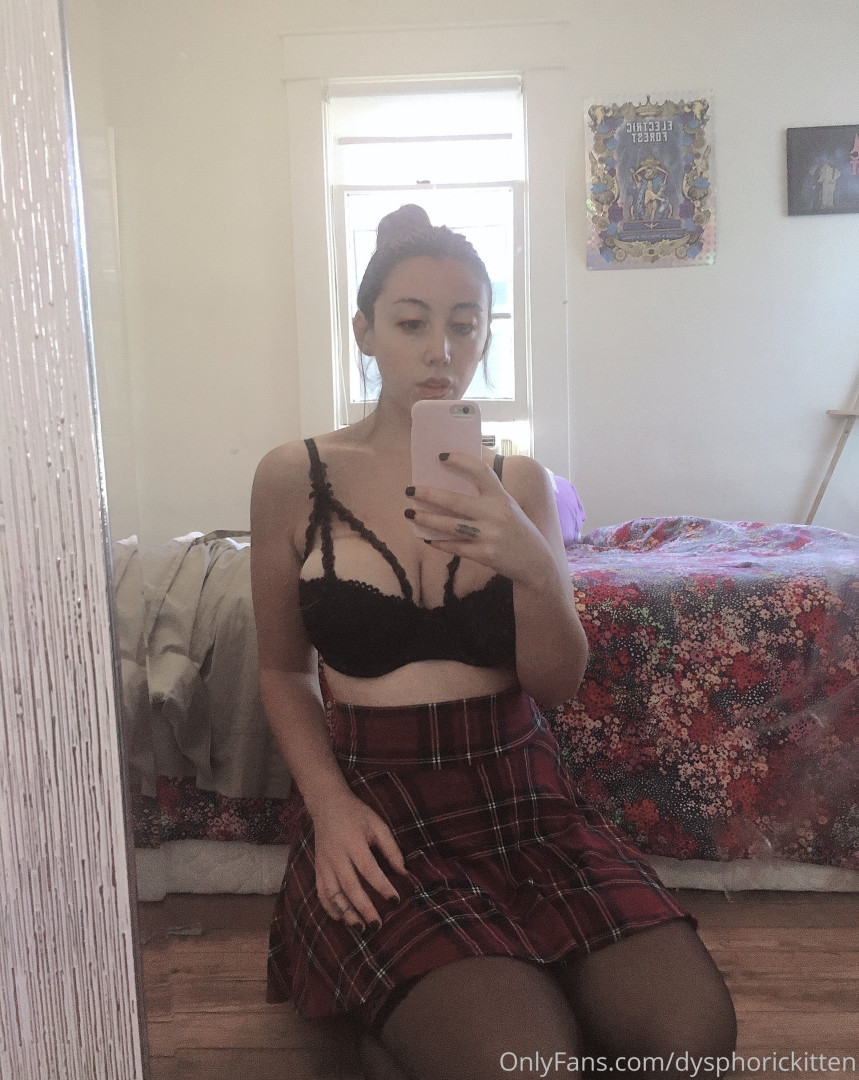 Photo by dysphorickitten published on May 28,2023 00:59:49 - BestThots