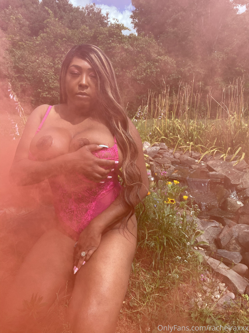 Photo by rachelraxxx published on May 19,2023 02:16:00 - BestThots