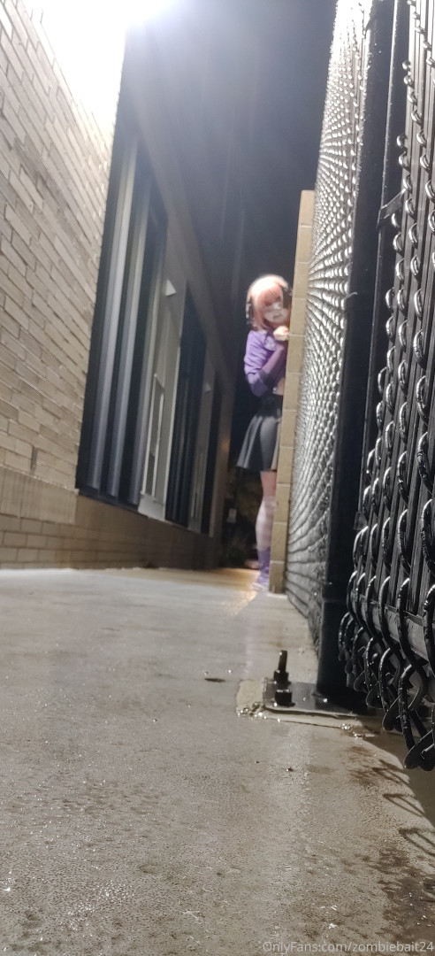 Photo by zombiebait24 published on October 11,2023 04:48:47 - BestThots