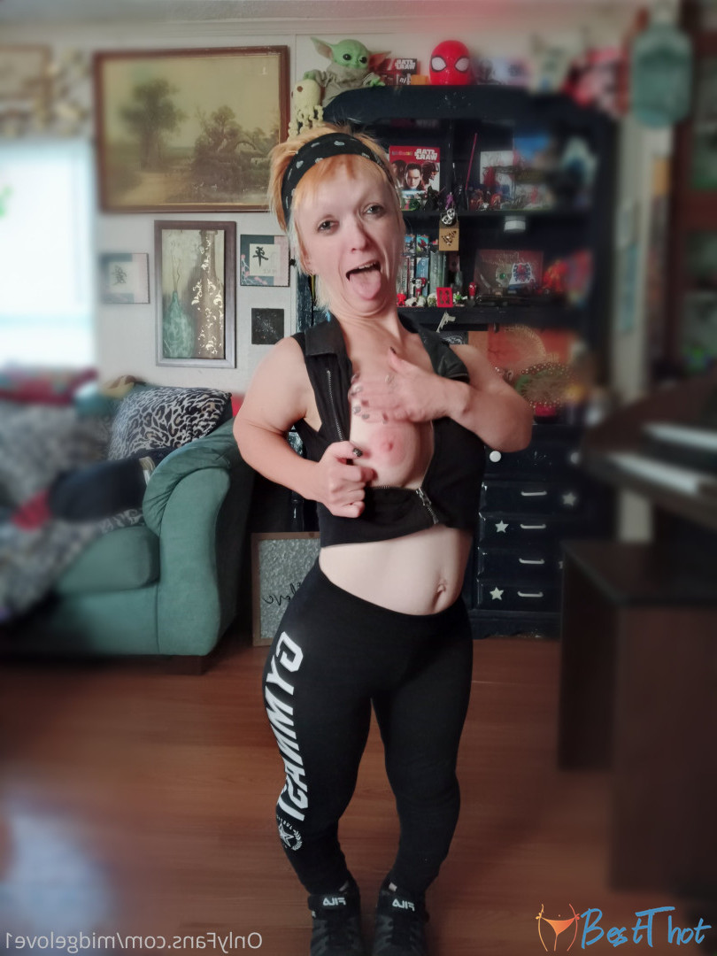 Photo by midgelove1 published on December 22,2024 07:08:08 - BestThots