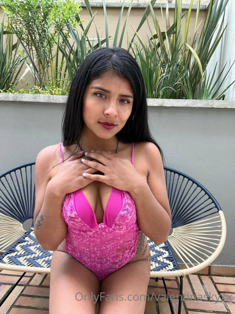 Photo by valentinaskyxx published on May 16,2023 06:57:33 - BestThots