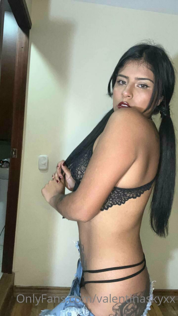 Photo by valentinaskyxx published on May 16,2023 06:57:43 - BestThots