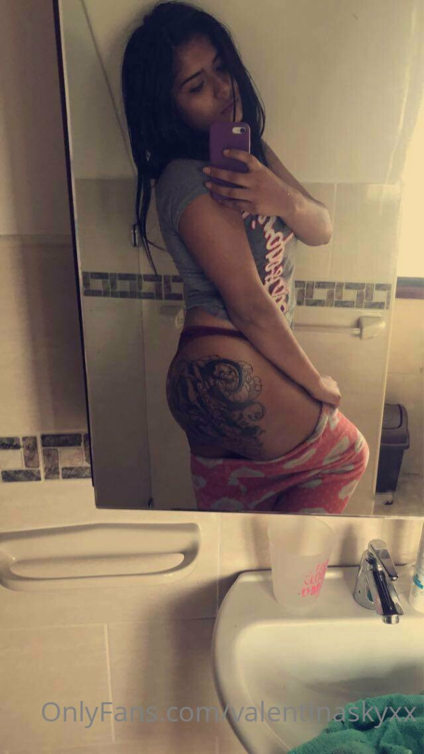 Photo by valentinaskyxx published on May 16,2023 06:59:00 - BestThots