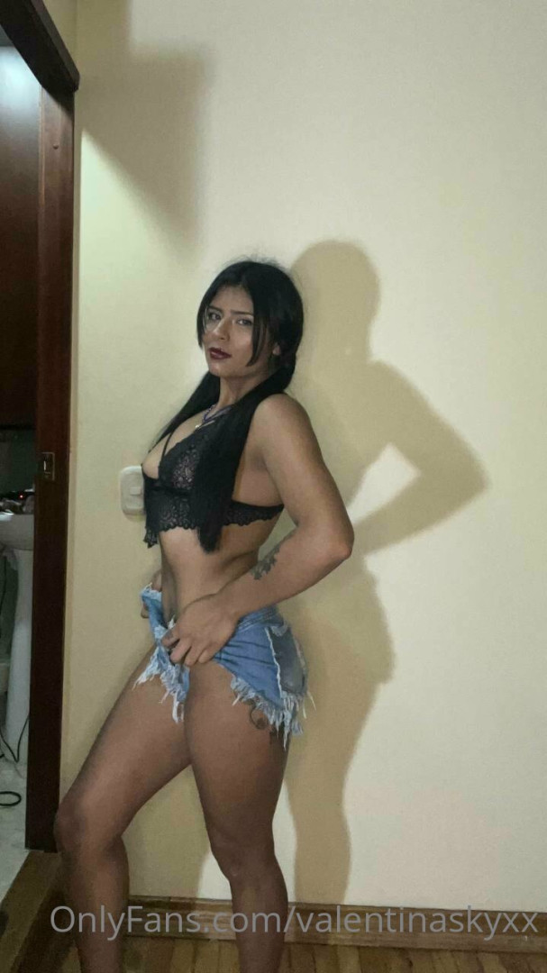 Photo by valentinaskyxx published on May 16,2023 06:59:08 - BestThots