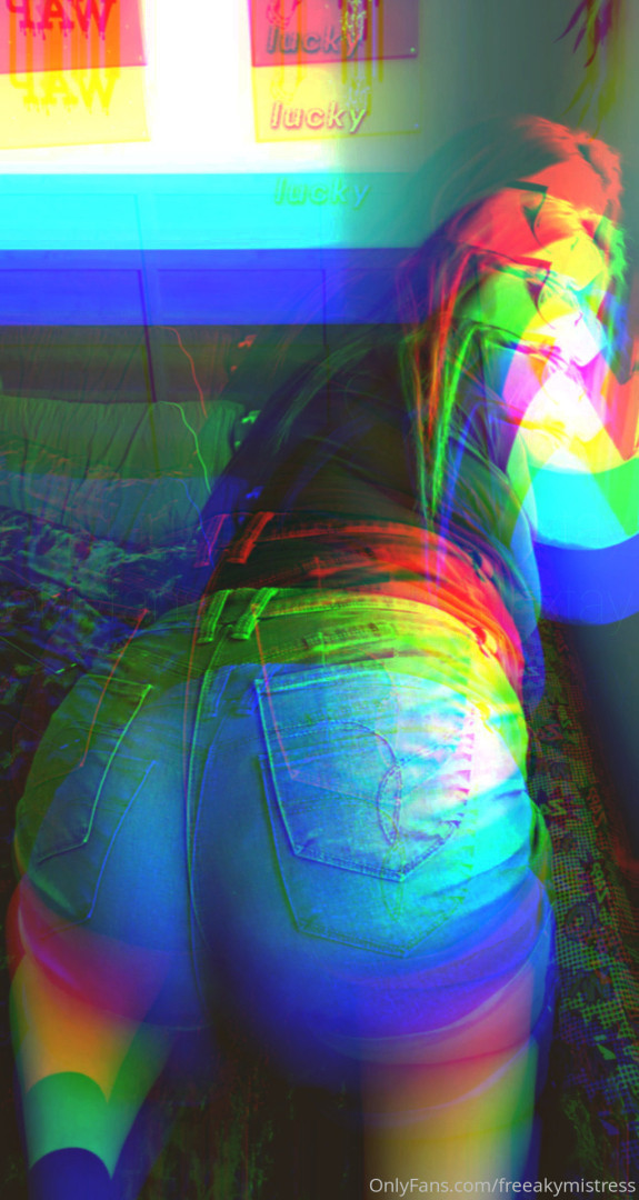 Photo by freeakymistress published on July 13,2023 04:05:08 - BestThots