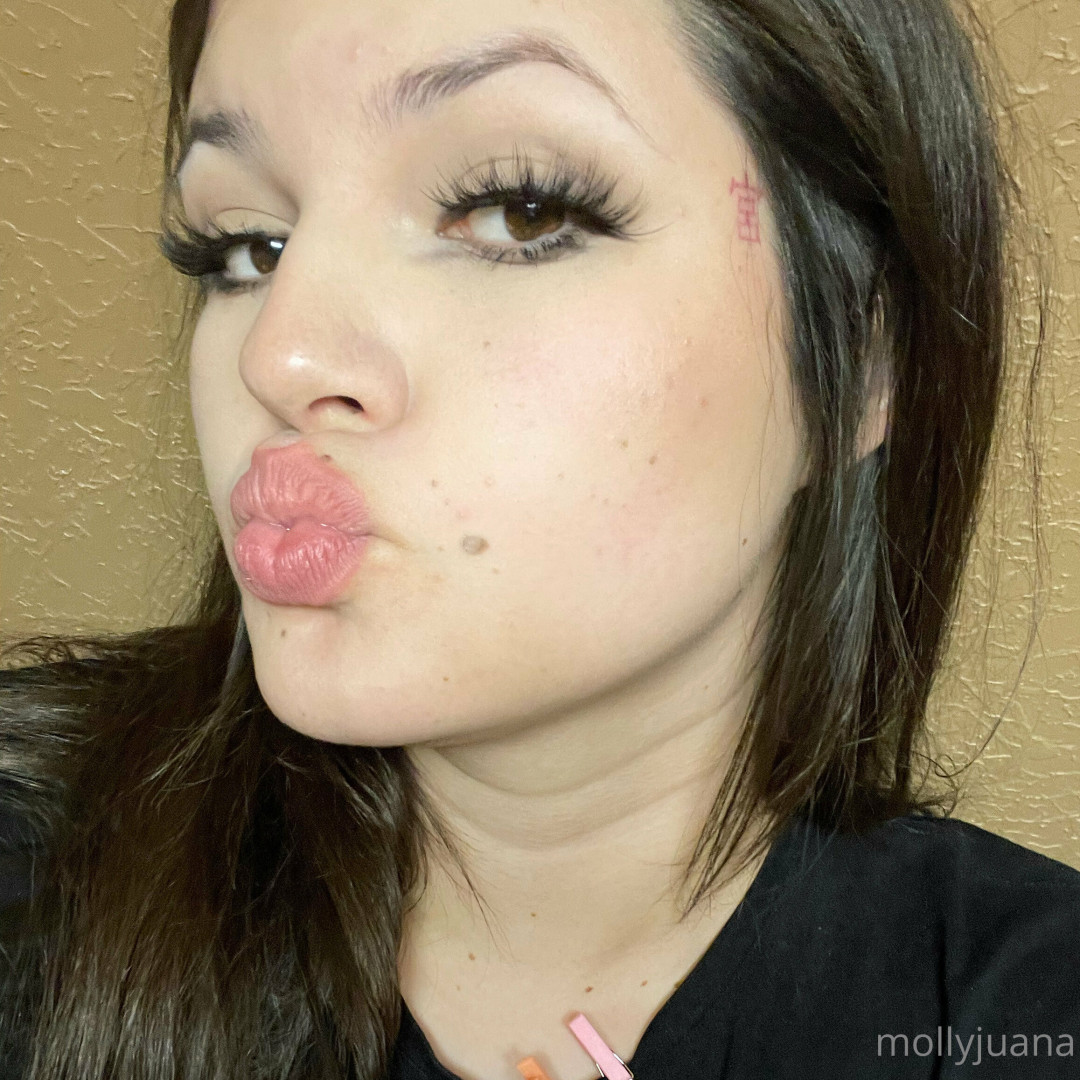 Photo by mollyjuana published on May 20,2023 19:44:47 - BestThots