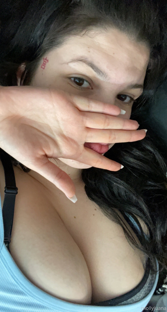 Photo by mollyjuana published on May 20,2023 19:45:04 - BestThots