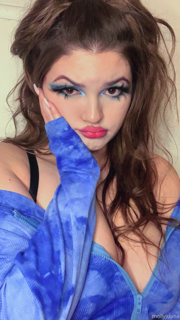 Photo by mollyjuana published on May 20,2023 19:45:27 - BestThots