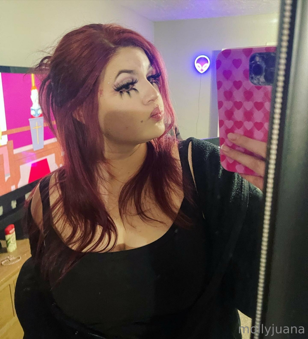 Photo by mollyjuana published on May 20,2023 19:46:15 - BestThots