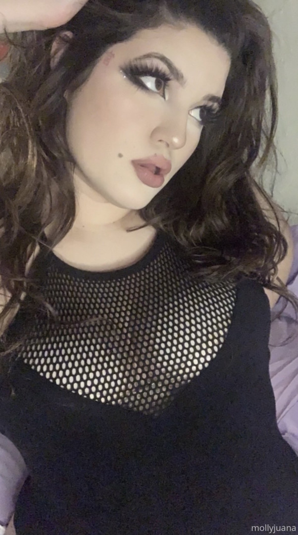 Photo by mollyjuana published on May 20,2023 19:47:06 - BestThots