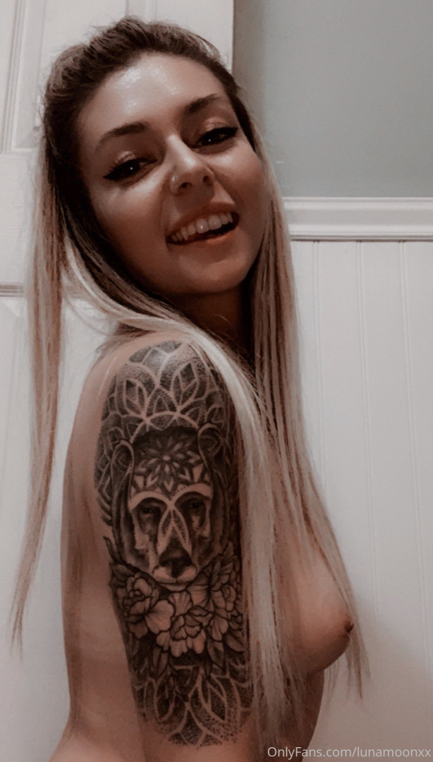 Photo by lunamoonxx published on October 16,2023 09:52:33 - BestThots
