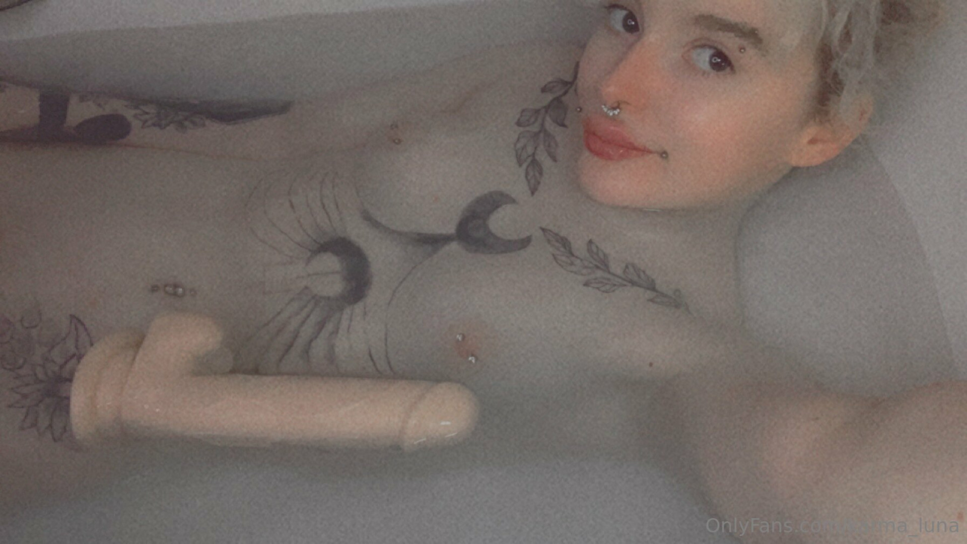 Photo by karma_luna published on October 24,2023 19:34:39 - BestThots