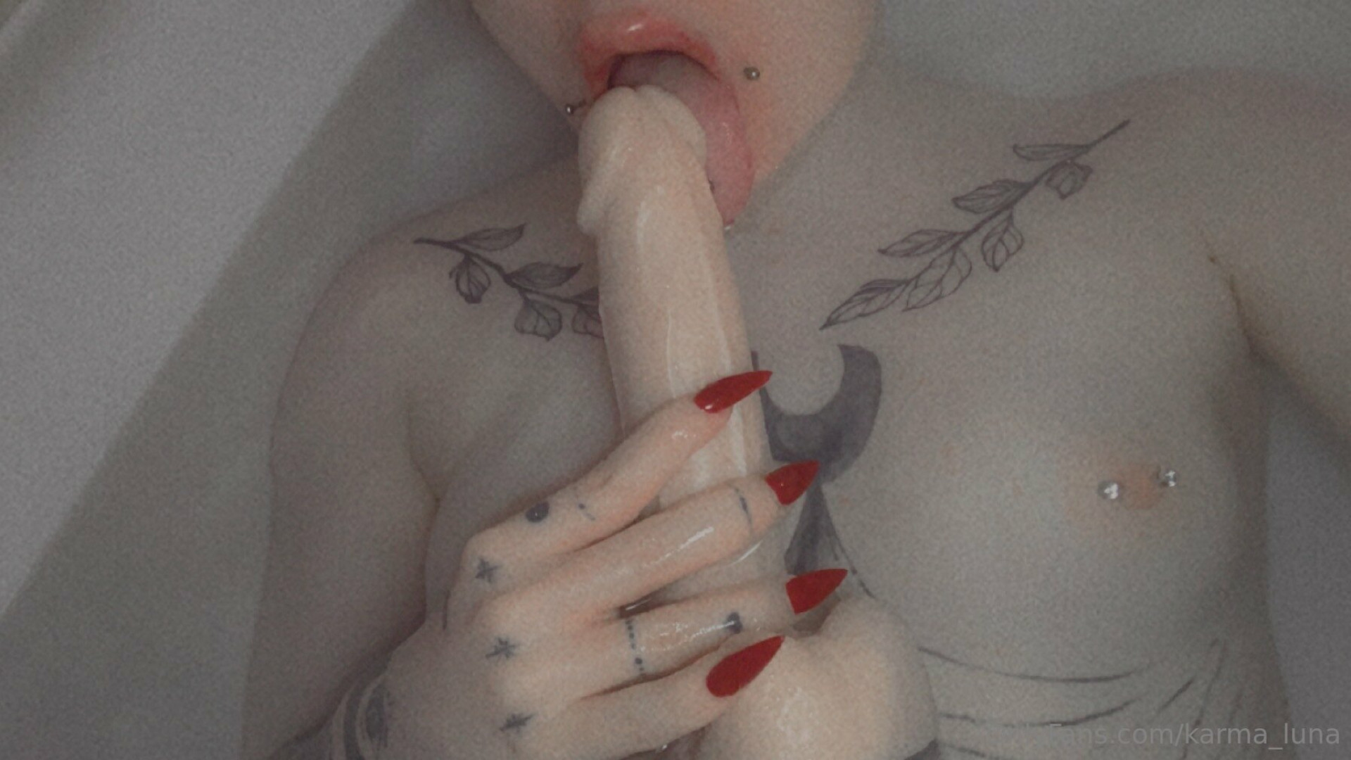 Photo by karma_luna published on October 24,2023 19:35:05 - BestThots