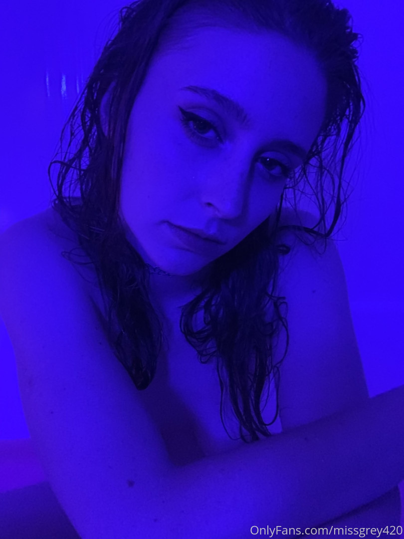 Photo by missgrey420 published on August 20,2023 14:12:22 - BestThots