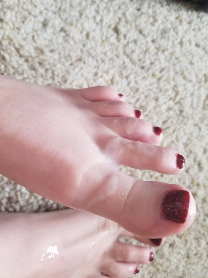 Photo by missgrey420 published on August 20,2023 14:14:14 - BestThots