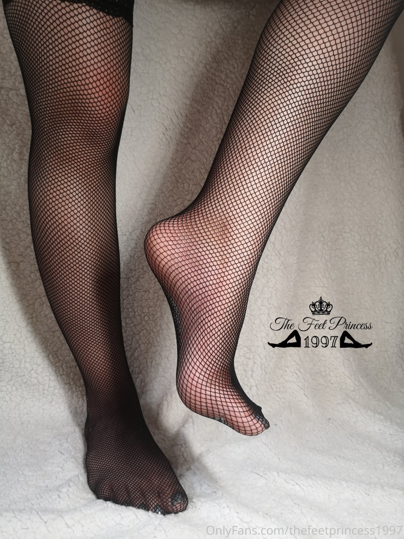 Photo by thefeetprincess1997 published on June 12,2023 23:57:20 - BestThots