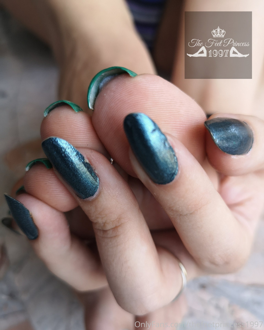 Photo by thefeetprincess1997 published on June 12,2023 23:58:12 - BestThots