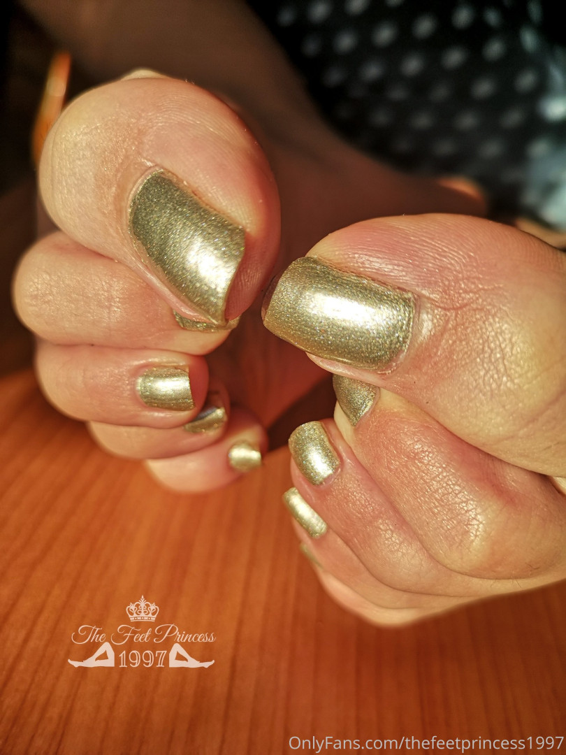 Photo by thefeetprincess1997 published on June 12,2023 23:58:20 - BestThots