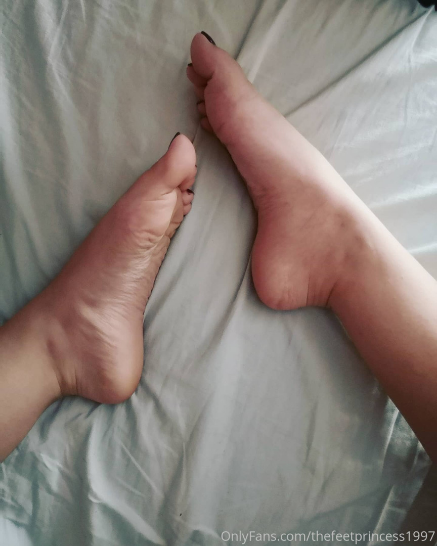 Photo by thefeetprincess1997 published on June 12,2023 23:58:43 - BestThots