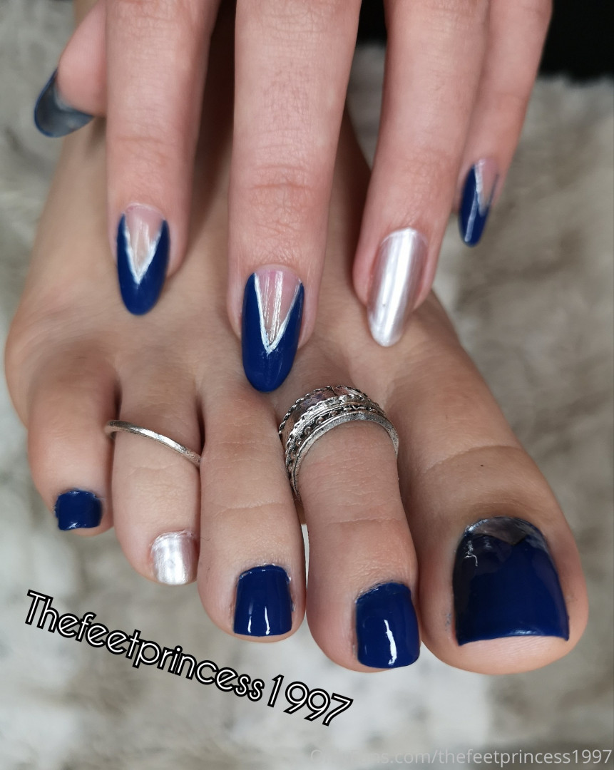 Photo by thefeetprincess1997 published on June 12,2023 23:58:48 - BestThots