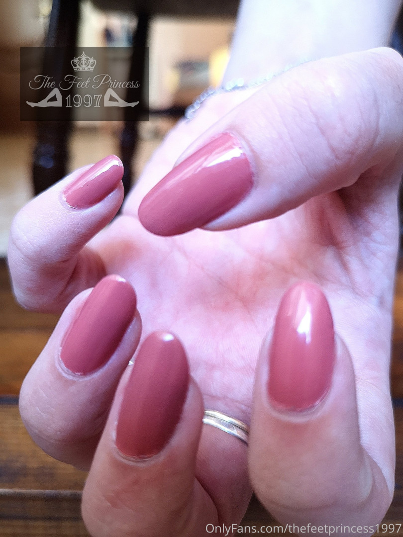 Photo by thefeetprincess1997 published on June 13,2023 00:00:09 - BestThots