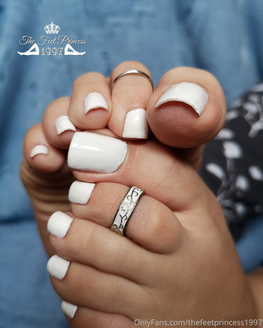 Photo by thefeetprincess1997 published on June 13,2023 00:01:48 - BestThots