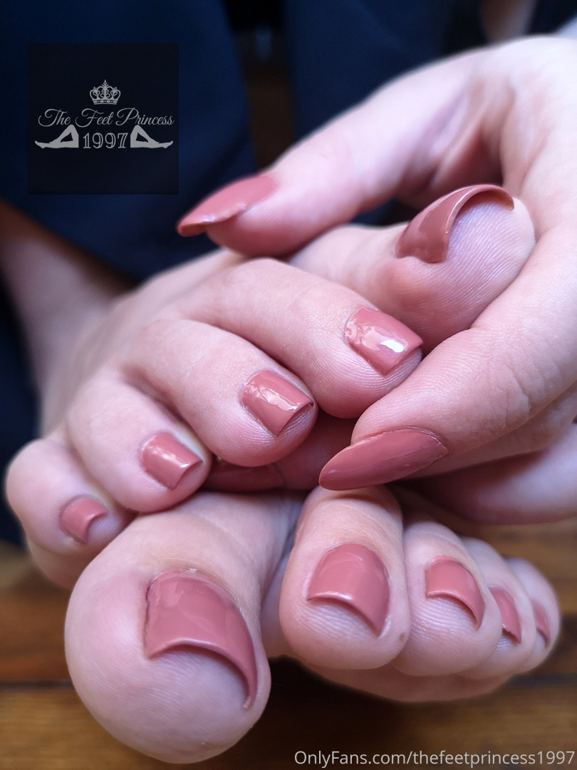 Photo by thefeetprincess1997 published on June 13,2023 00:02:29 - BestThots