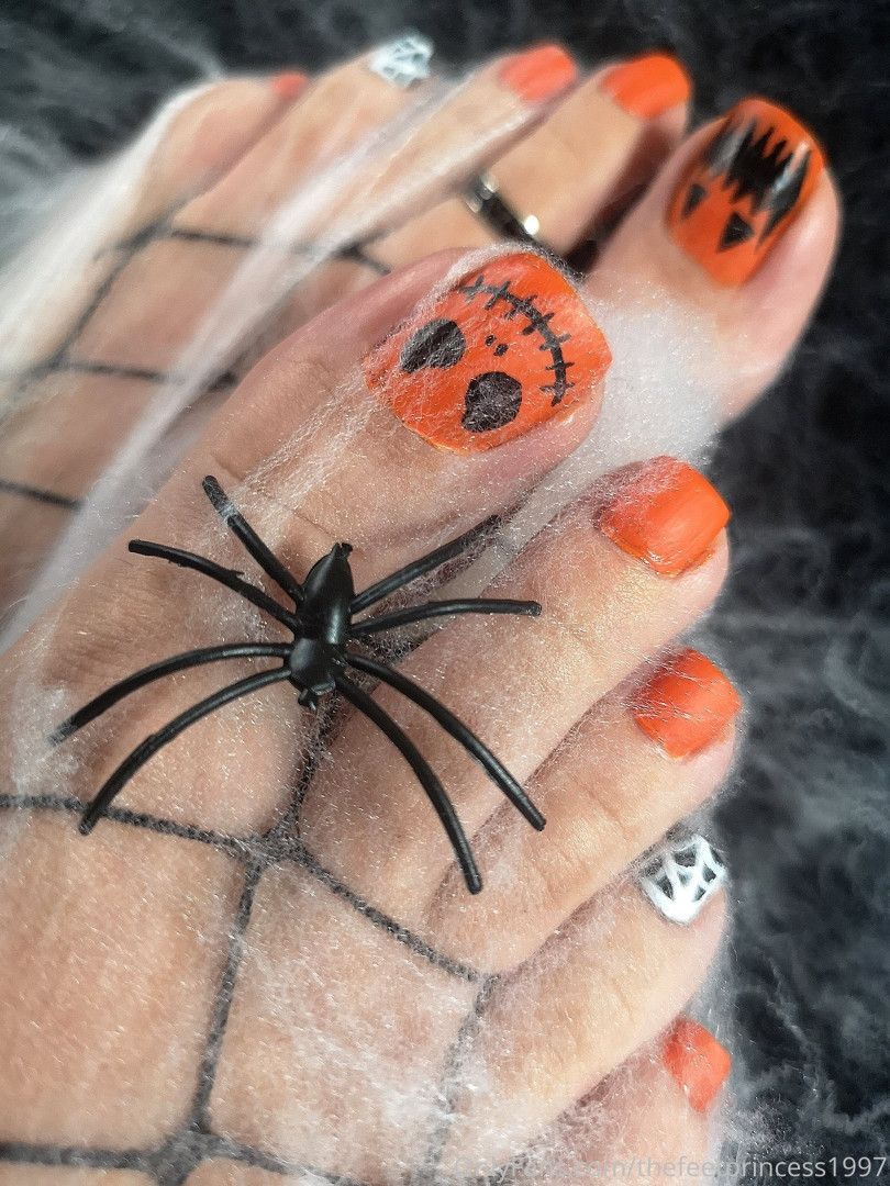 Photo by thefeetprincess1997 published on June 13,2023 00:03:02 - BestThots