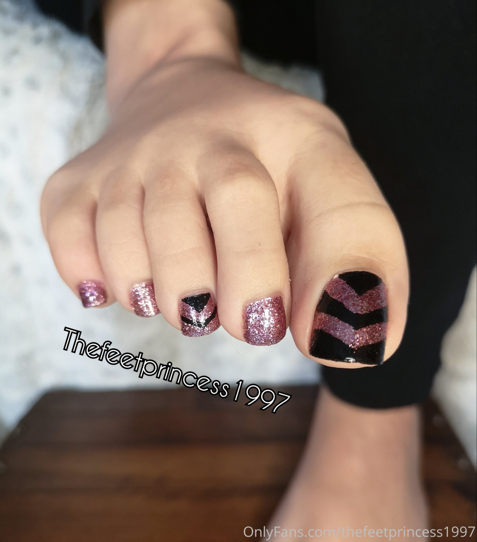 Photo by thefeetprincess1997 published on June 13,2023 00:42:25 - BestThots