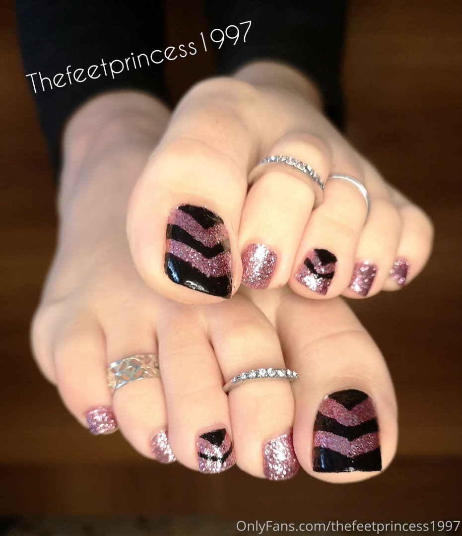 Photo by thefeetprincess1997 published on June 13,2023 00:47:17 - BestThots