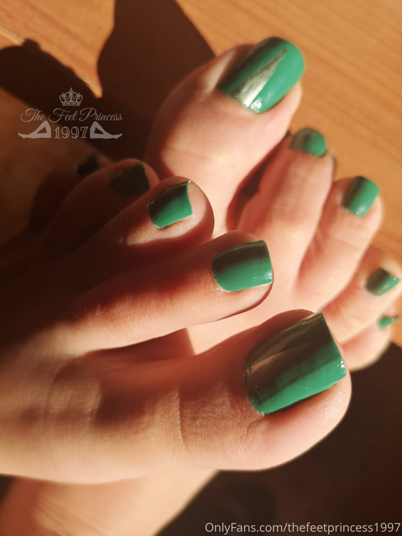 Photo by thefeetprincess1997 published on June 13,2023 00:50:44 - BestThots