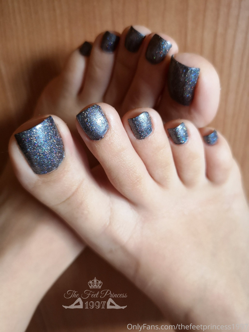 Photo by thefeetprincess1997 published on June 13,2023 00:55:43 - BestThots