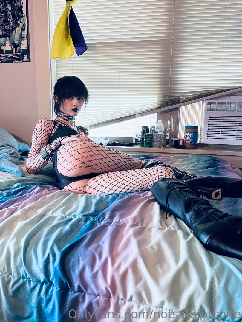 Photo by notsafeforspite published on June 26,2023 00:55:39 - BestThots