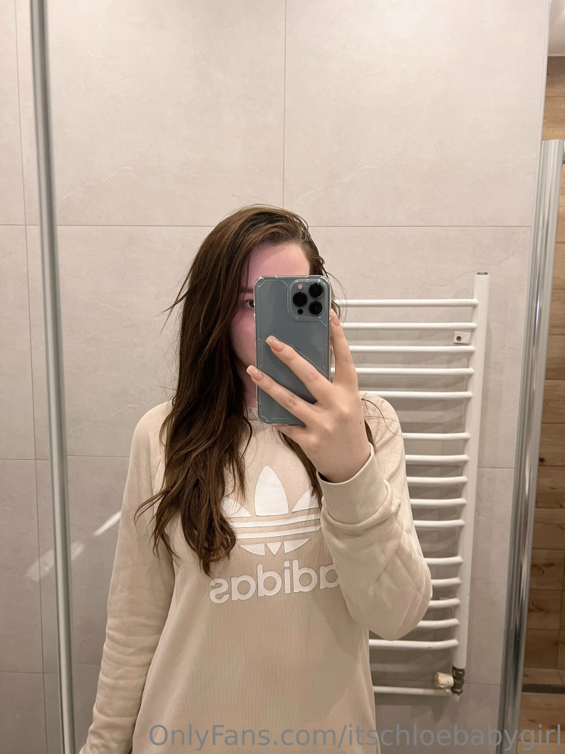 Photo by itschloebabygirl published on May 25,2023 08:24:53 - BestThots