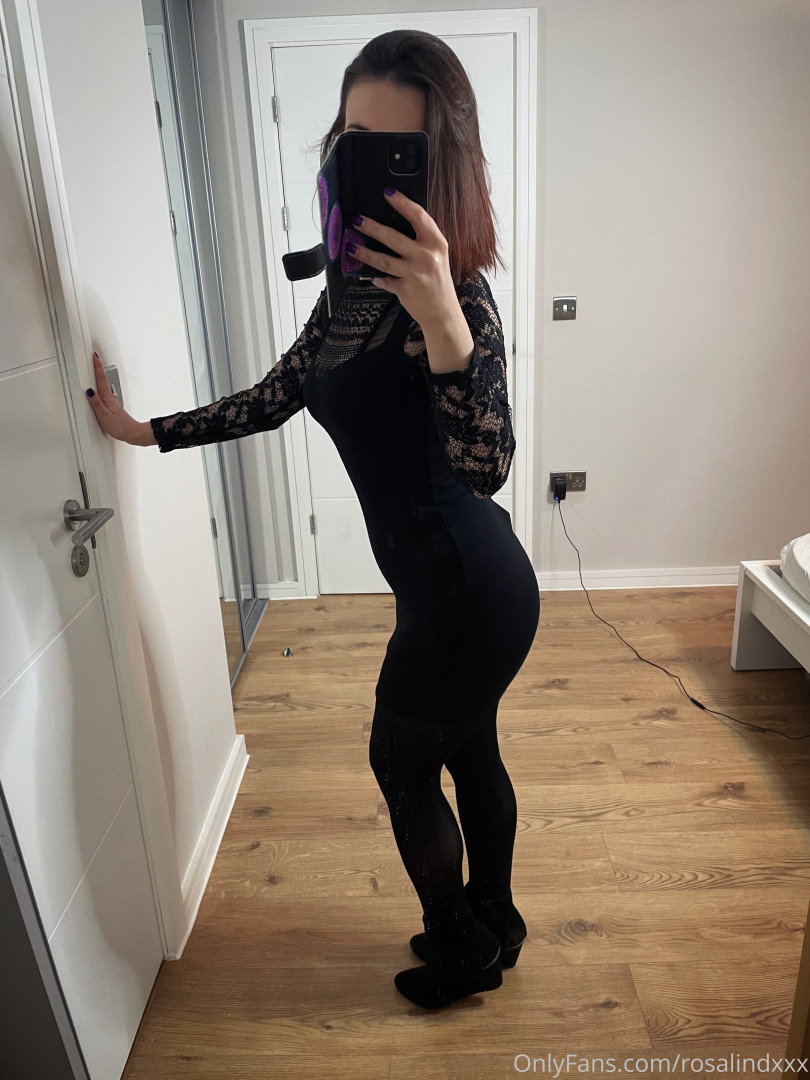 Photo by rosalindxxx published on October 16,2023 05:30:54 - BestThots