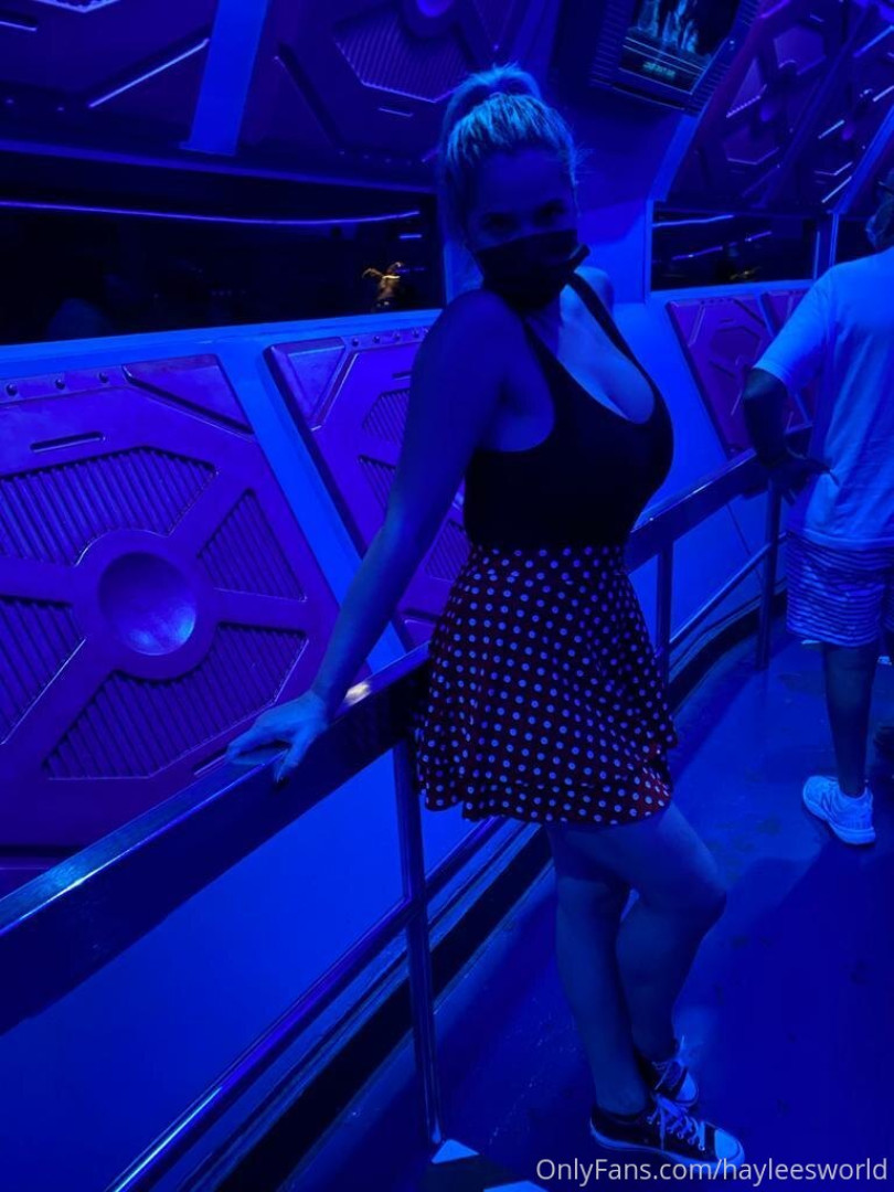 Photo by hayleesworld published on October 16,2023 16:12:46 - BestThots