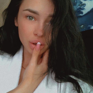 mila.moore #2333259