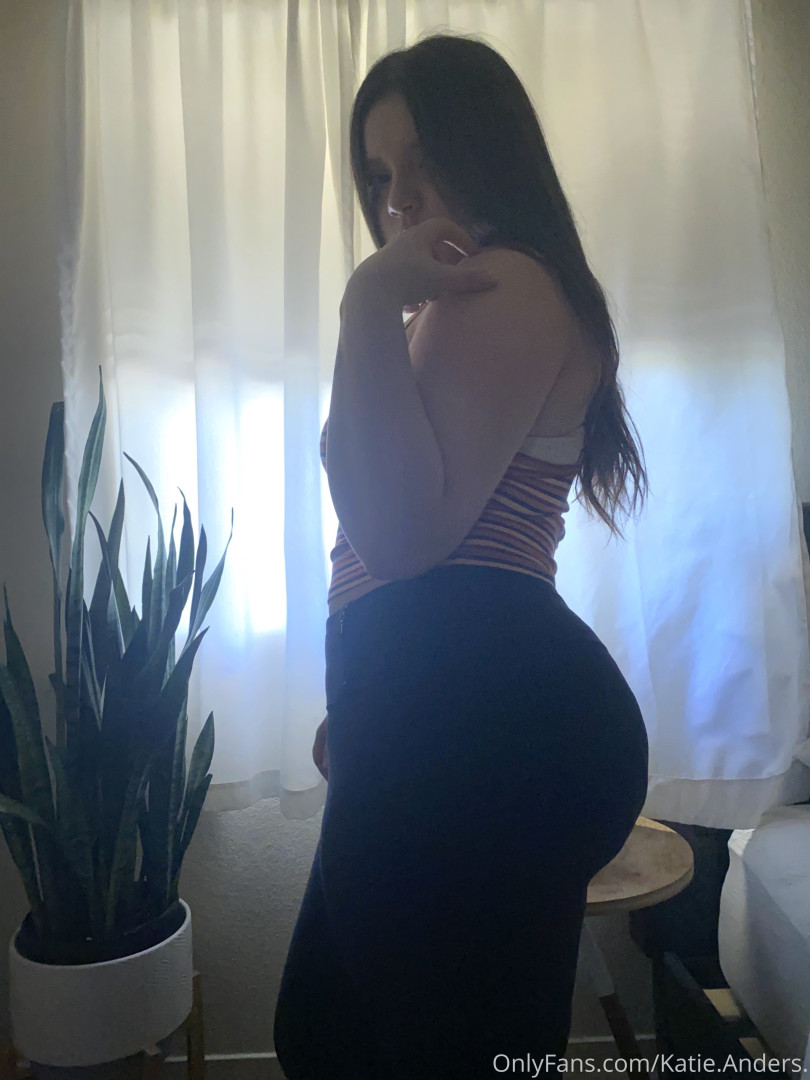 Photo by katieandrosevip published on June 8,2023 10:11:11 - BestThots