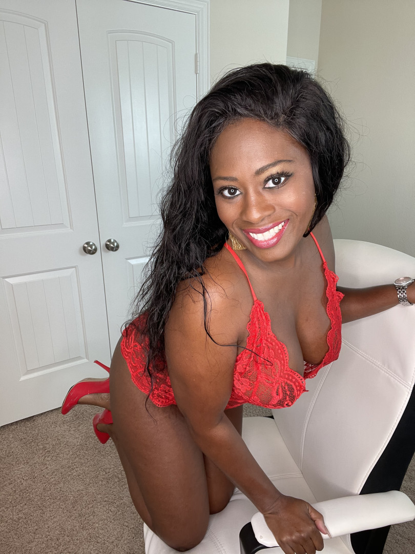 Photo by justtennille published on May 24,2023 13:00:10 - BestThots