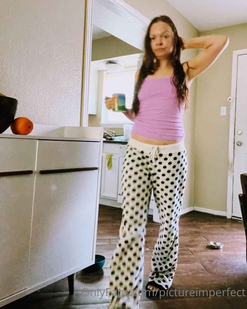 Photo by pictureimperfect published on May 19,2023 12:29:20 - BestThots