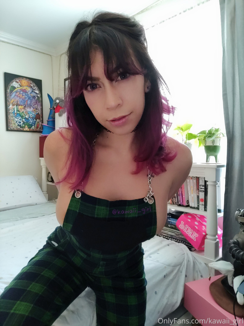 Photo by kawaii_girl published on October 16,2023 21:45:13 - BestThots