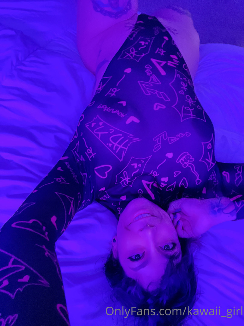 Photo by kawaii_girl published on October 16,2023 22:38:25 - BestThots